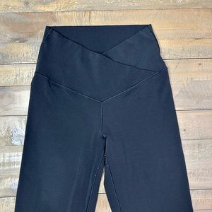 Offline by Aerie Real Me High Waisted Crossover Flare Legging -black size medium